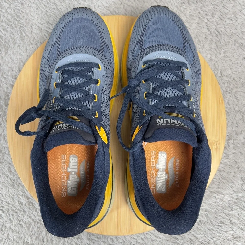 Skechers Max Cushioning Arch Fit 2.0 Shoes Mens 9.5 Wide Fit Blue Yellow GOrun